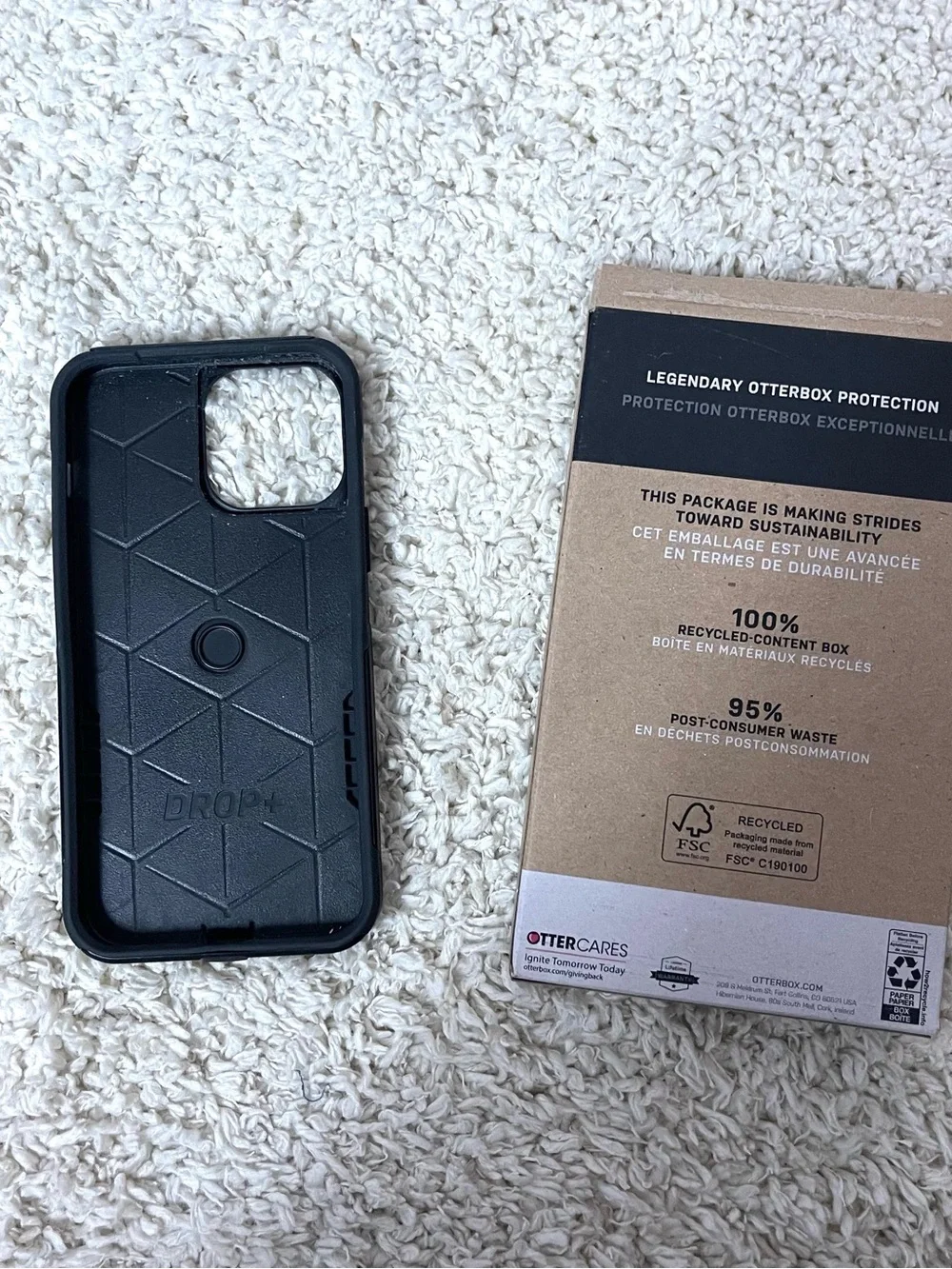 OtterBox Commuter Series DROP+ Black Phone Case with Cat Sticker